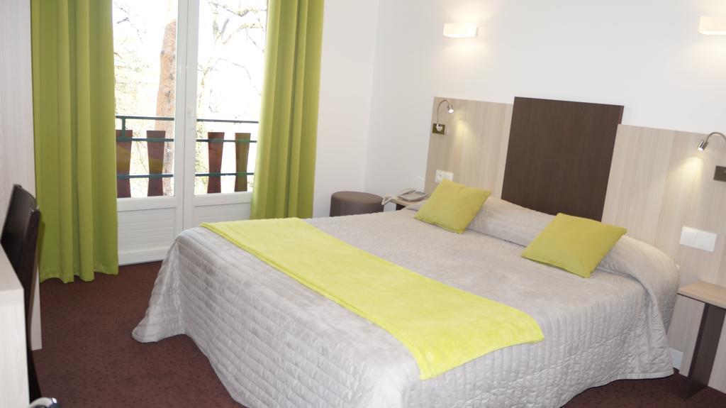 Hotel Robinson Auch Zewnętrze zdjęcie