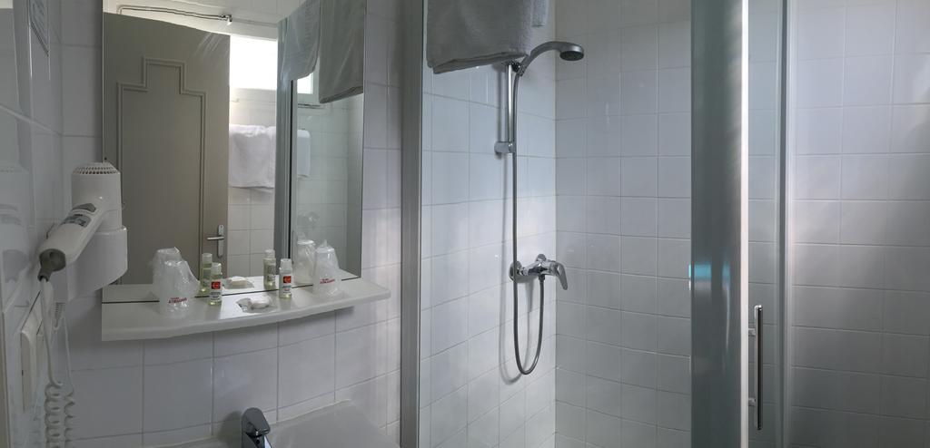 Hotel Robinson Auch Zewnętrze zdjęcie