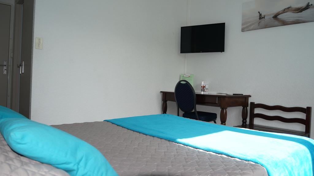 Hotel Robinson Auch Zewnętrze zdjęcie