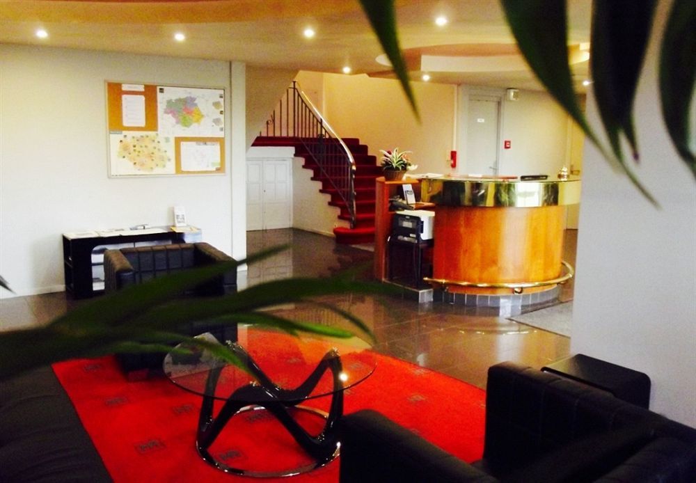 Hotel Robinson Auch Zewnętrze zdjęcie