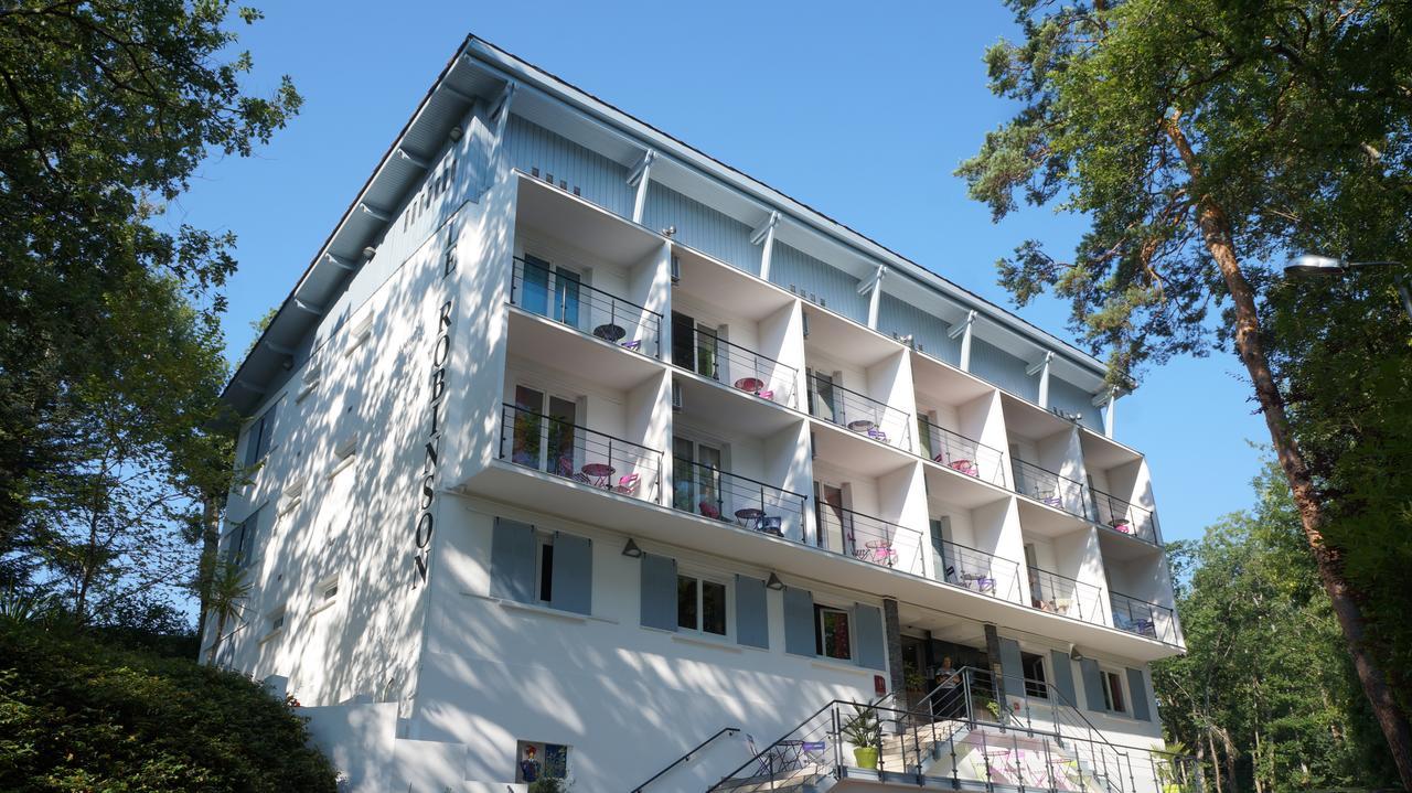 Hotel Robinson Auch Zewnętrze zdjęcie