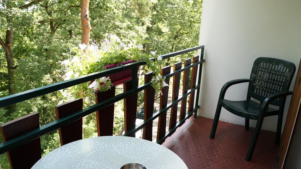 Hotel Robinson Auch Zewnętrze zdjęcie