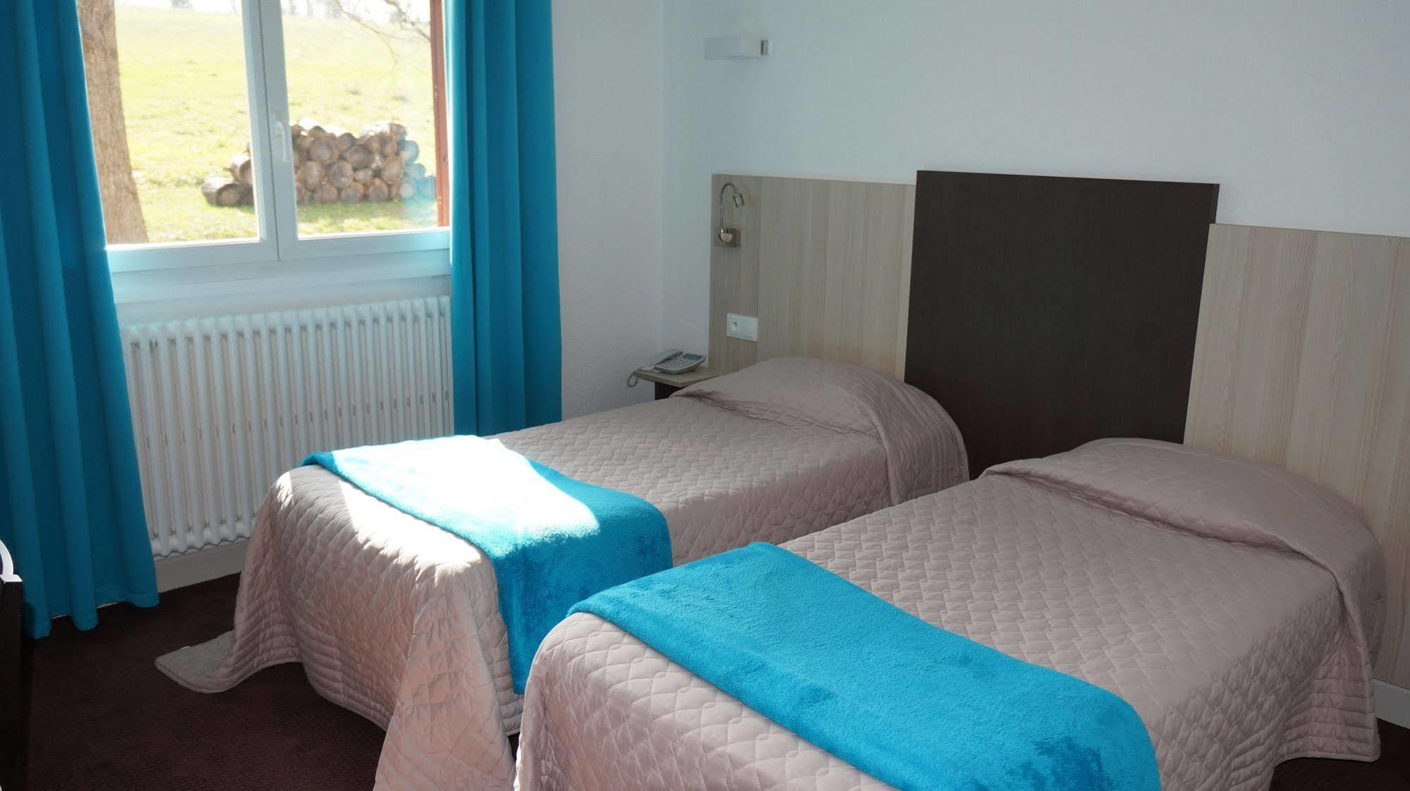 Hotel Robinson Auch Zewnętrze zdjęcie