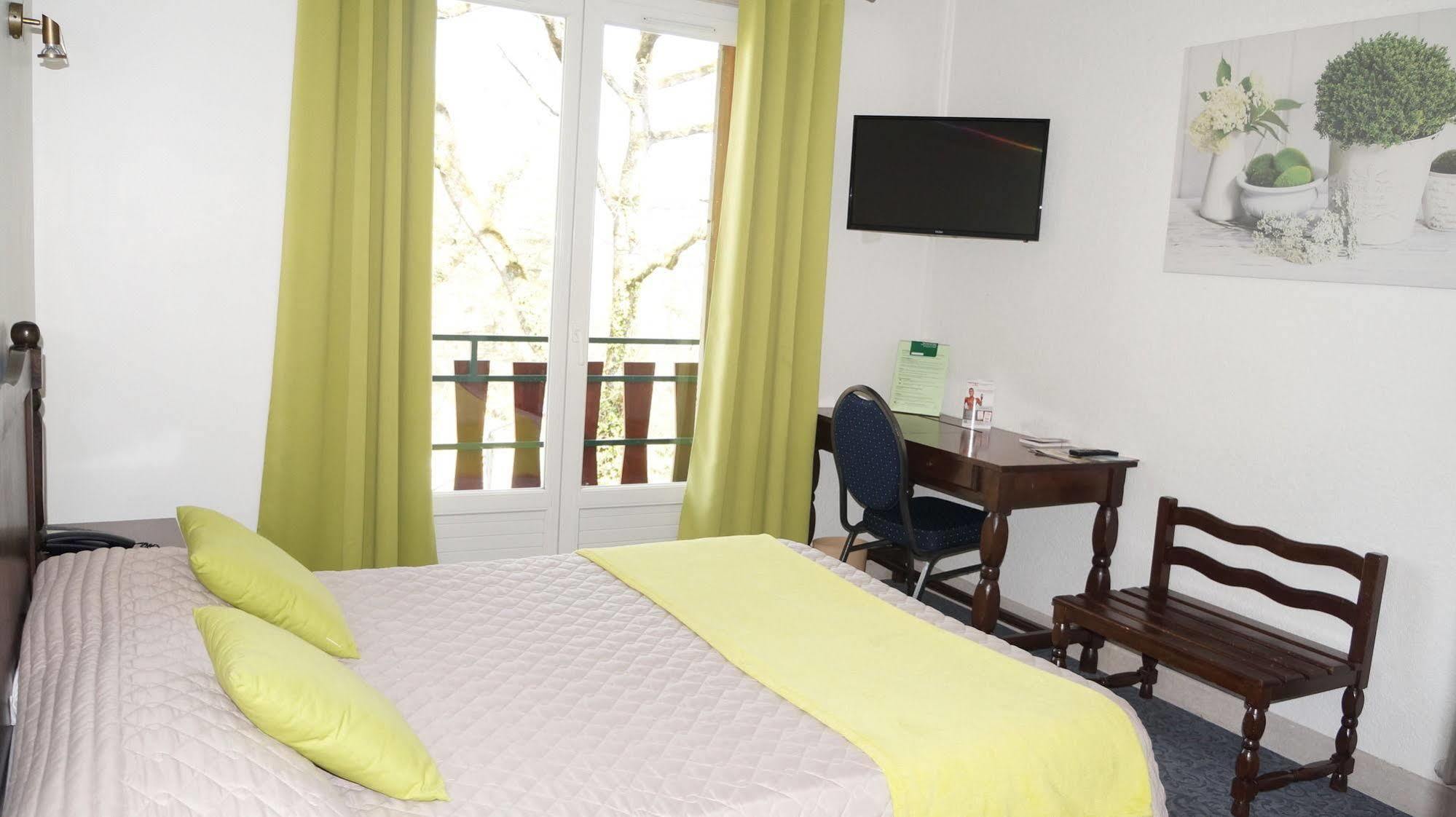 Hotel Robinson Auch Zewnętrze zdjęcie
