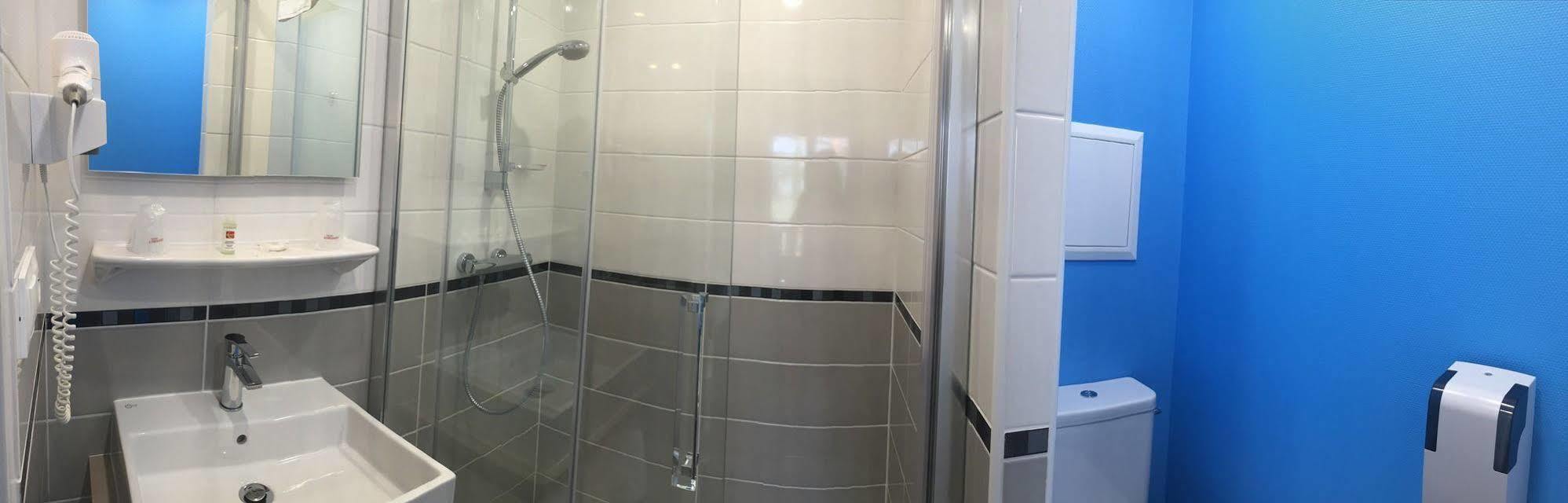 Hotel Robinson Auch Zewnętrze zdjęcie