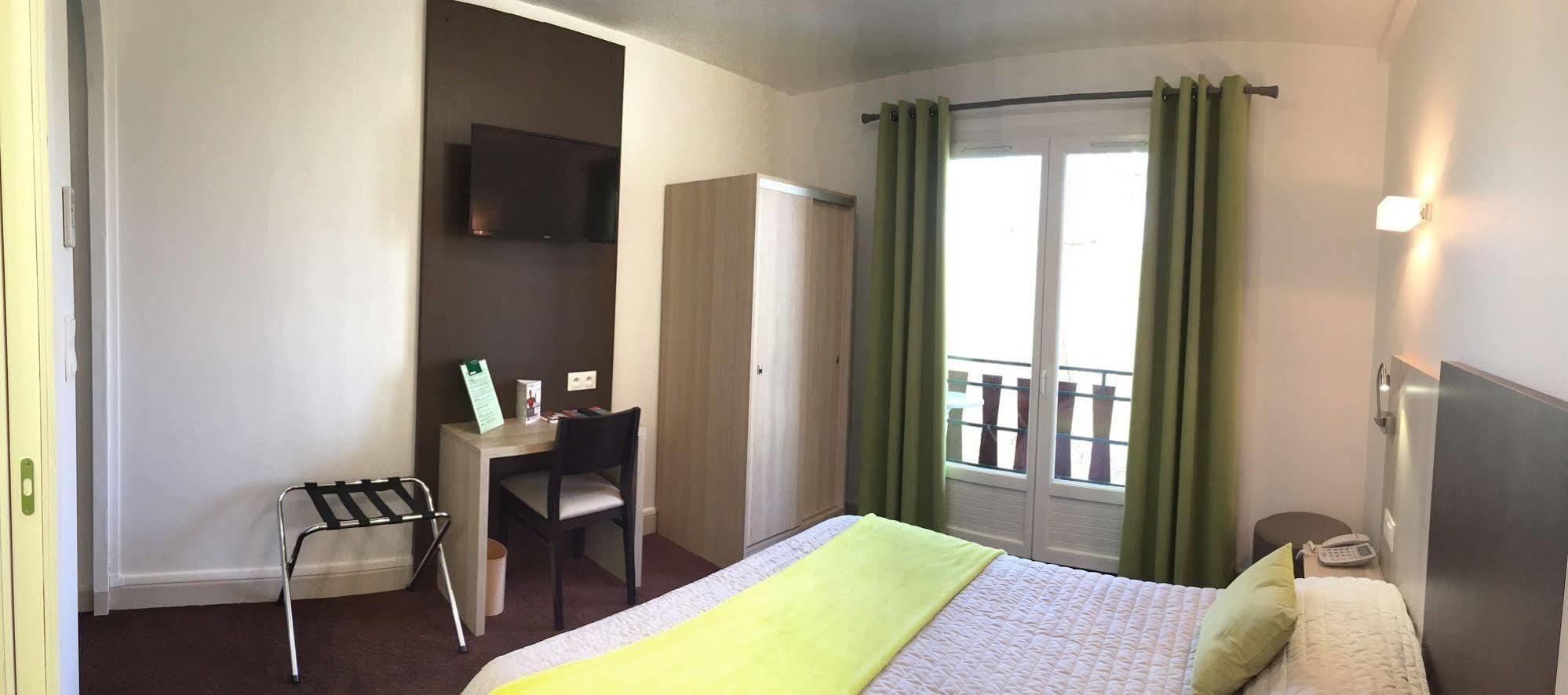 Hotel Robinson Auch Zewnętrze zdjęcie